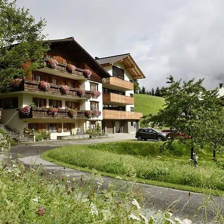 Berghof Gundalatsch Bed & Breakfast Gaschurn Exterior photo